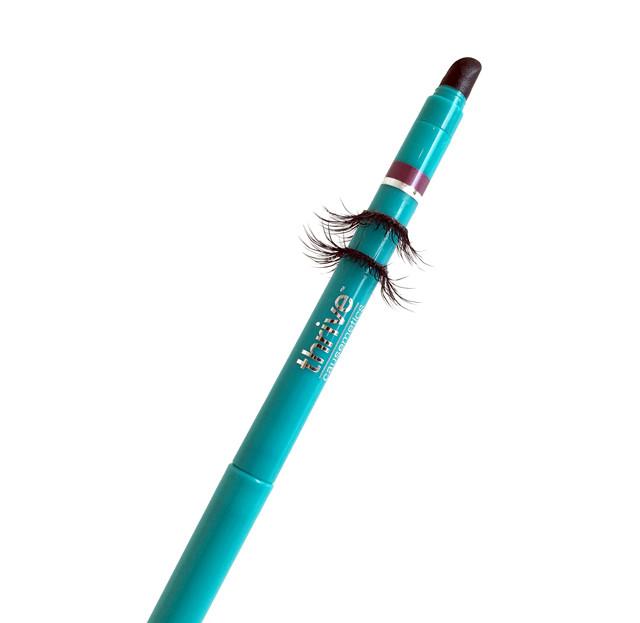 How to Apply False Eyelashes Like a Professional Makeup Artist