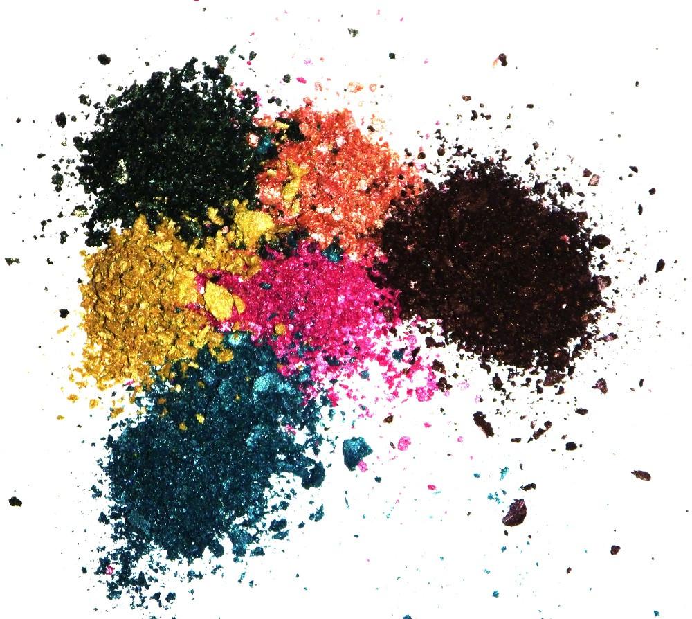 Calling All Eyeshadow Aficionados!
