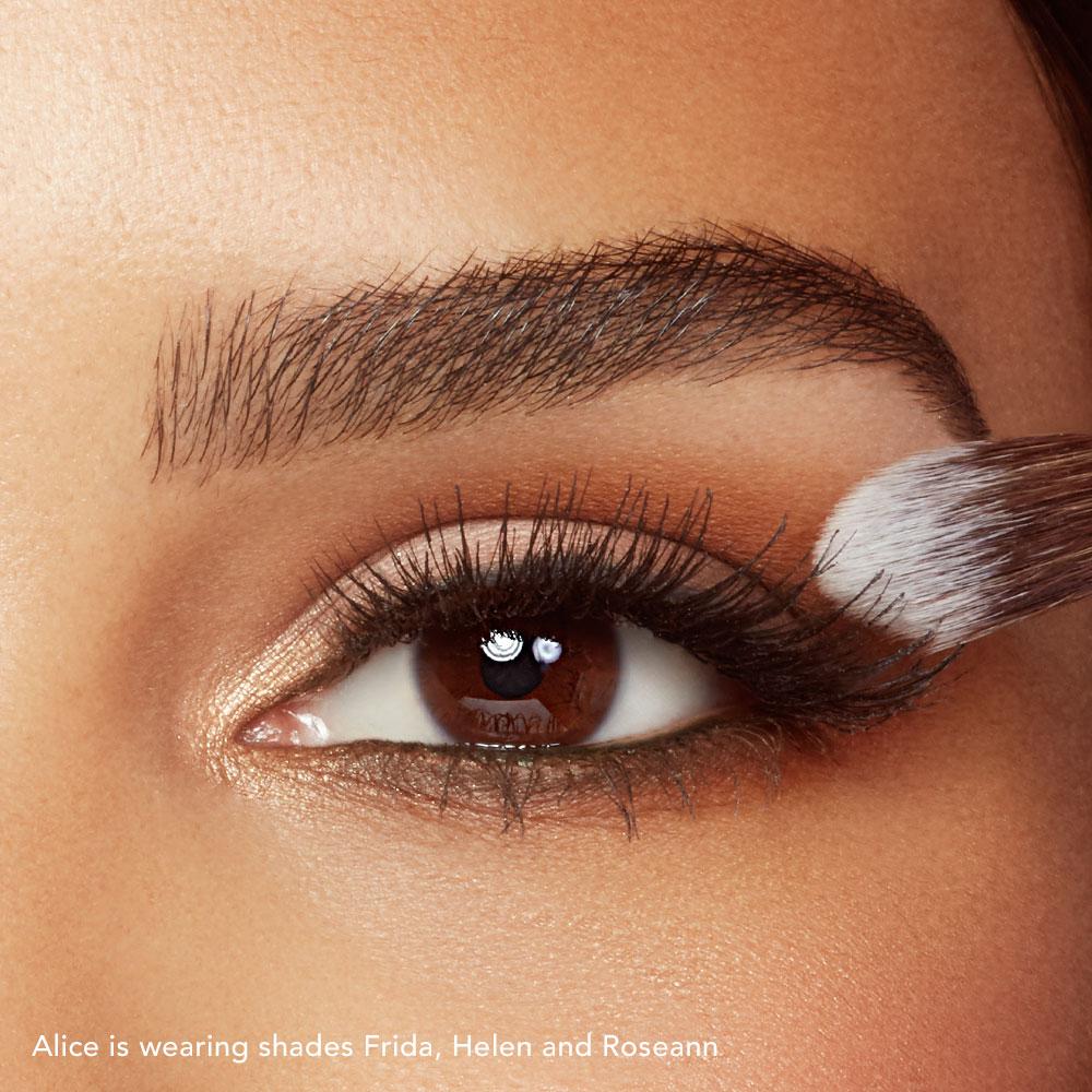 Vegan waterproof eyeshadow palette look