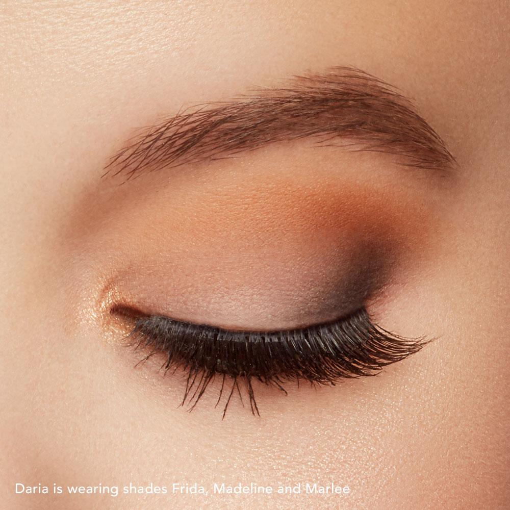 Vegan waterproof eyeshadow palette look