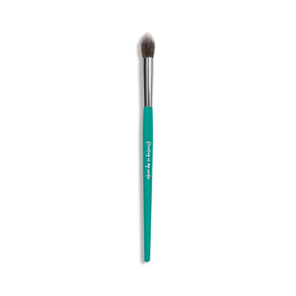 Vegan Crease-Defining Eyeshadow Brush